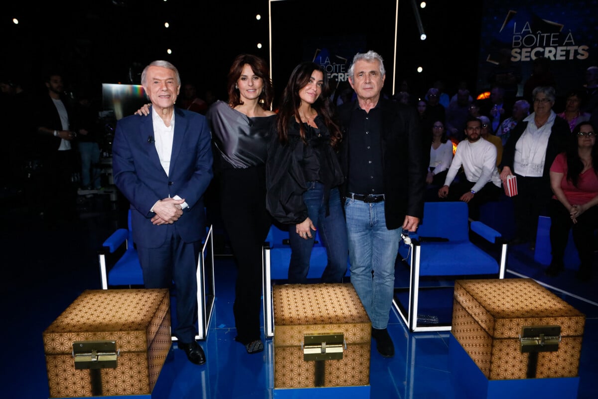 Photo : Exclusif - Salvatore Adamo, Faustine Bollaert, Jenifer Bartoli, Michel  Boujenah - Backstage de l'enregistrement de l'émission "La boîte à secrets  15", au Studio 128 à Saint Denis, présentée par F.Bollaert