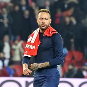 Neymar "urine sur le club", ce sont les mots percutant qu'a tenu une ancienne star du PSG sur RMC.
Neymar Jr - Match de 8ème de finale aller de la Ligue Des Champions (LDC) "PSG - Bayern Munich (0-1)" au Parc Des Princes.