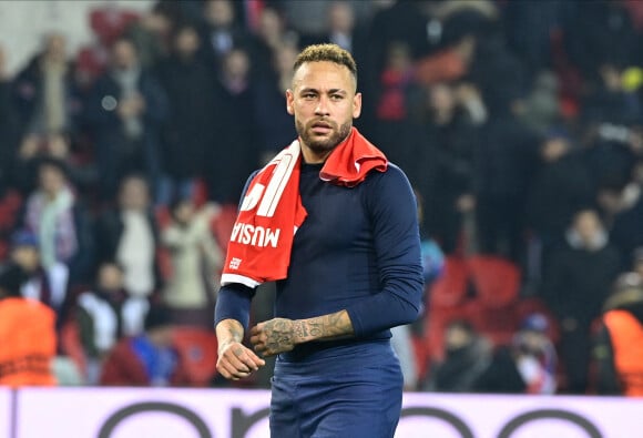Neymar "urine sur le club", ce sont les mots percutant qu'a tenu une ancienne star du PSG sur RMC.
Neymar Jr - Match de 8ème de finale aller de la Ligue Des Champions (LDC) "PSG - Bayern Munich (0-1)" au Parc Des Princes.
