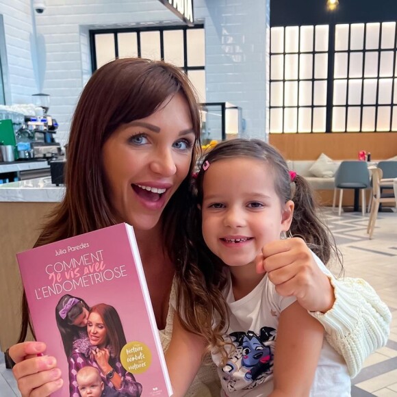 Julia Paredes avec sa fille Luna - janvier 2023