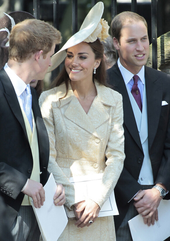 Le prince William, Kate William et le prince Harry pour le mariage de Mike Tindall et Zara Phillips le 30 juillet 2011 à Londres.