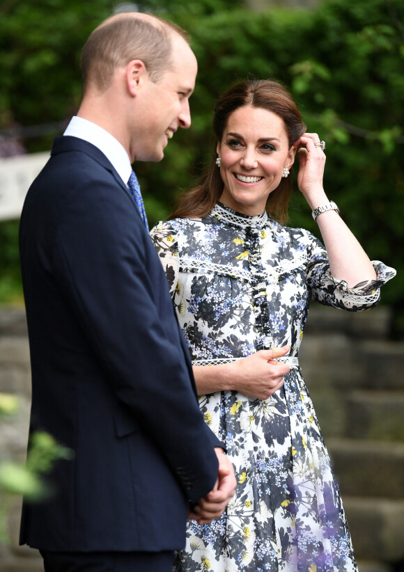 Aujourd'hui, le couple, devenu prince et princesse de Galles, ne s'entend plus avec Harry.  
Le prince William, duc de Cambridge, et Catherine (Kate) Middleton, duchesse de Cambridge, en visite au "Chelsea Flower Show 2019" à Londres, le 20 mai 2019. 