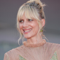 Mélanie Laurent installée à Los Angeles loin de son fils aîné : confidences sur son couple avec un américain, père de sa fille