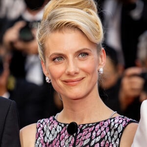 Mélanie Laurent - Montée des marches du film " OSS 117 : Alerte rouge en Afrique Noire " lors du 74ème Festival International du Film de Cannes. Le 17 juillet 2021 © Borde-Jacovides-Moreau / Bestimage