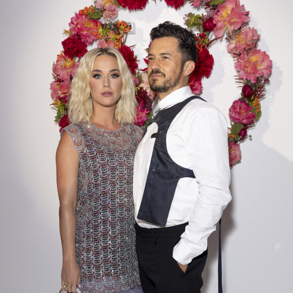 Katy Perry et Orlando Bloom au photocall du dîner de lancement des Parfums Louis Vuitton, Stellar Times, Cosmetic Cloud, Dancing Blossom, Rhapsody et Symphony, à la fondation Louis Vuitton à Paris, France. © Olivier Borde/Bestimage 