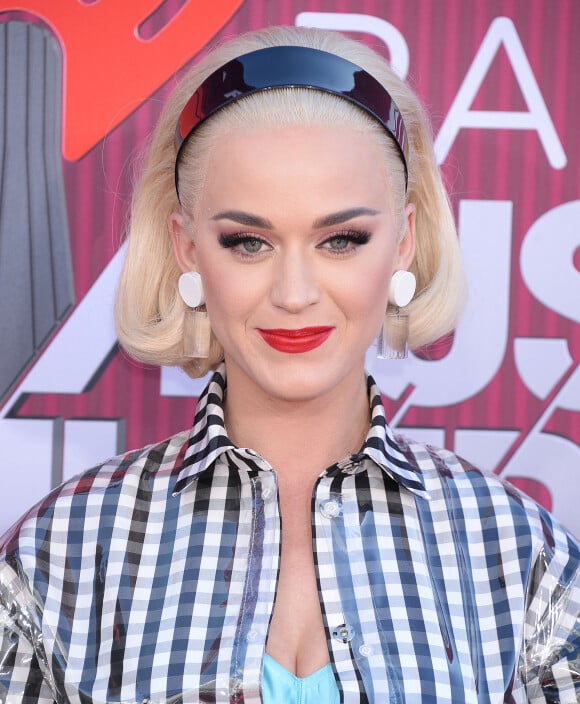 Katy Perry au photocall des "2019 iHeart Radio Music Awards" au Microsoft Theatre à Los Angeles, le 14 mars 2019. 