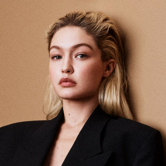 Gigi Hadid - Campagne printemps-été 2023 pour BOSS qui a pour slogan "Be You Own BOSS"