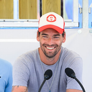 Camille Lacourt - Lancement du programme estival "Savoir nager" à la piscine de Villetaneuse. © Federico Pestellini / Panoramic / Bestimage