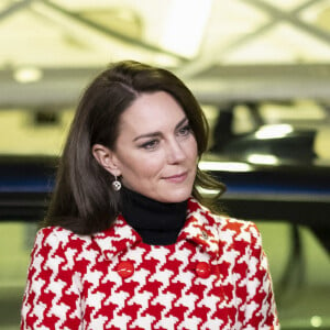 La princesse de Galles a affiché son soutien au XV de la Rose en toute subtilité
Le prince William, prince de Galles, et Catherine (Kate) Middleton, princesse de Galles, vont assister au match Pays de Galles vs Angleterreau stade Millennium de Cardiff, le 25 février 2023. Le prince de Galles, patron de la Welsh Rugby Union (WRU), et la princesse de Galles, patron de la Rugby Football Union, assistent à cette rencontre dans le cadre du tournoi des Six nations. 