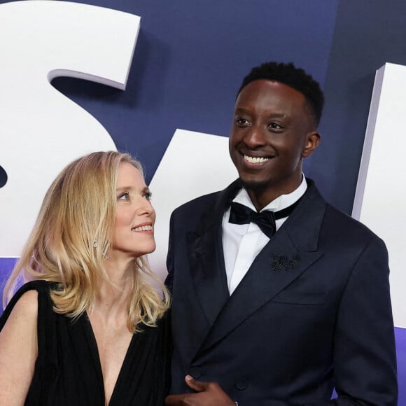 L'actrice était en binôme avec Ahmed Sylla pour les présentations. 
Léa Drucker (robe Chloé, chaussures Louboutin, bijoux Boucheron) et Ahmed Sylla au photocall de la 48ème cérémonie des César à l'Olympia à Paris le 24 février 2023 © Dominique Jacovides / Olivier Borde / Bestimage 