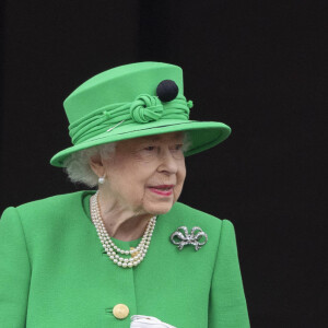La reine Elisabeth II d'Angleterre, Le prince George de Cambridge - Jubilé de platine de la reine Elisabeth II d'Angleterre à Bukingham Palace à Londres, le 5 juin 2022. 