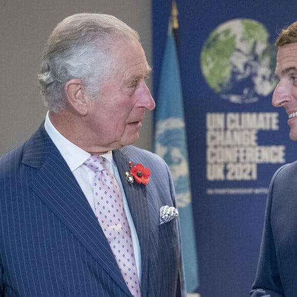 Le président Emmanuel Macron et le prince Charles prince de Galles lors du sommet de la COP26 à Glasgow le 1er novembre 2021. © Photoshot / Panoramic / Bestimage 