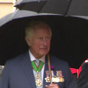 Le prince Charles, prince de Galles, et Camilla Parker Bowles, duchesse de Cornouailles accueillent le président de la République française Emmanuel Macron dans la maison royale Clarence House, pour la commémoration du 80ème anniversaire de l'appel du 18 juin du général de Gaulle à Londres, Royaume Uni, le 18 juin 2020. 