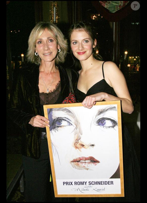 Mléanie Laurent et sa maman, en 2006