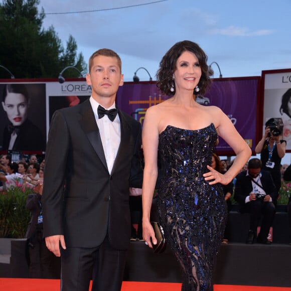 Cyril Descours, acteur de la fiction "Meurtres en Béarn" a été en couple avec une célèbre comédienne
Alessandra Martines et Cyril Descours - Première du film "Hungry Hearts" lors du 71ème festival international du film de Venise, la Mostra