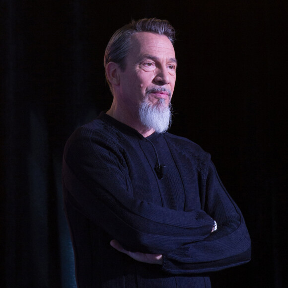 Une décision qu'il pourrait payer désormais...
Exclusif - Florent Pagny - Enregistrement de l'émission "Clique" présentée par M. Achour sur Canal Plus à Issy-les-Moulineaux le 5 mars 2020. © Jack Tribeca/Bestimage 