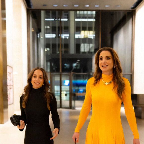 La reine Rania et la princesse Iman de Jordanie lors du dîner de gala "Kering Foundation Caring for Women" à New York, le 15 septembre 2022. 