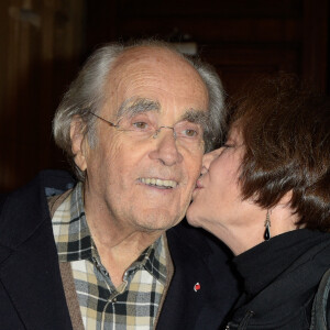 "Je pense qu'il m'a quittée par discrétion pour me laisser faire ce qu'il me reste à faire", a déclaré dans En aparté Macha Méril qui continue à faire perdurer son oeuvre.
Michel Legrand et sa femme Macha Méril - Hommage rendu à l’acteur, réalisateur, scénariste et écrivain français Jean-Claude Brialy à l'occasion du 10ème anniversaire de sa mort au CNC (Centre National du Cinéma et de l'Image Animée) à Paris, France, le 20 novembre 2017. © Coadic Guirec/Bestimage