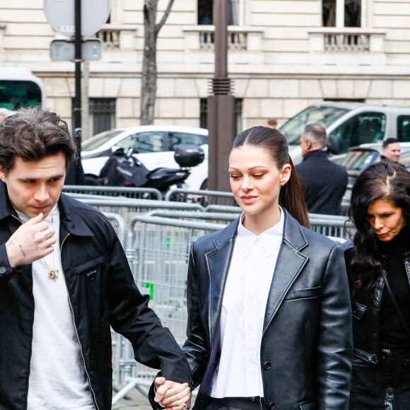 Brooklyn Beckham et sa femme Nicola Peltz au défilé Miu Miu prêt-à-porter automne-hiver 2023/2024 lors de la Fashion Week de Paris (PFW), à Paris, France, le 7 mars 2023. © Christophe ClovisBestimage 