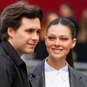 Brooklyn Beckham et sa femme Nicola Peltz - Arrivées au défilé Miu Miu prêt-à-porter automne-hiver 2023/2024 lors de la Fashion Week de Paris (PFW), à Paris, France, le 7 mars 2023. © Pierre Perusseau/Bestimage 