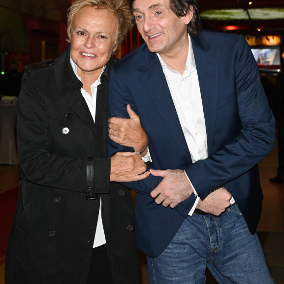 Muriel Robin et Pierre Palmade - Inauguration de la statue de cire de "Muriel Robin et Pierre Palmade" au musée Grévin à Paris le 25 octobre 2021. © Coadic Guirec/Bestimage