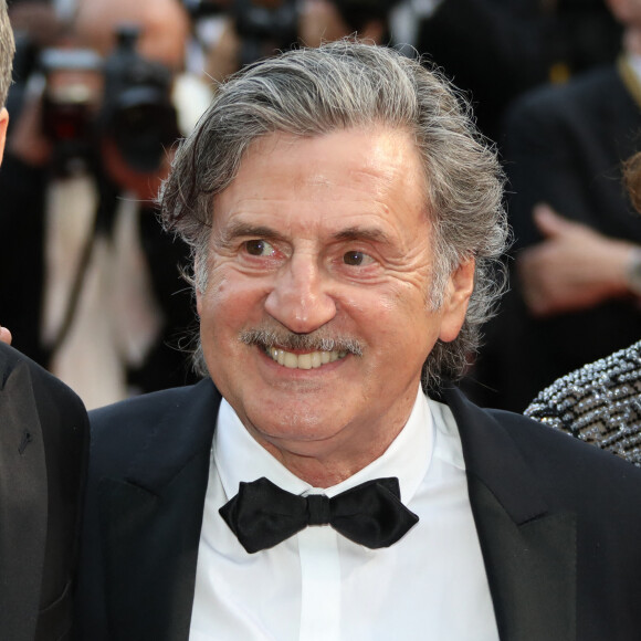 Daniel Auteuil est un père de famille heureux.
Daniel Auteuil à la première du film "La belle époque" lors du 72ème Festival International du Film de Cannes, France. © Denis Guignebourg/Bestimage