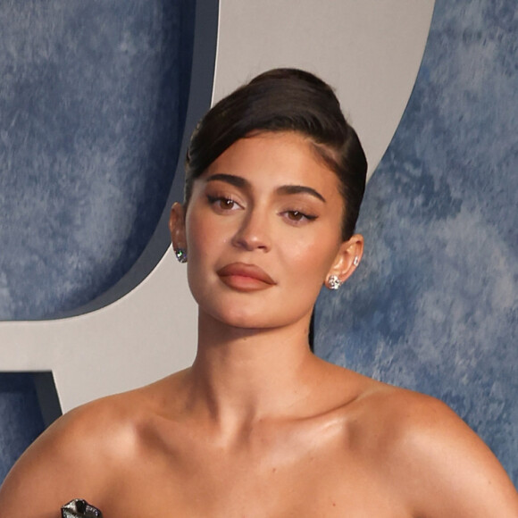 Kylie Jenner au photocall de la soirée "Vanity Fair" lors de la 95ème édition de la cérémonie des Oscars à Los Angeles, le 12 mars 2023. © Crash/imageSPACE via Zuma Press/Bestimage 