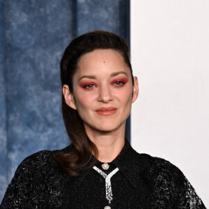 Marion Cotillard sur le tapis rouge de la soirée Vanity Fair post-Oscars le 12 mars 2023. @ ABACA