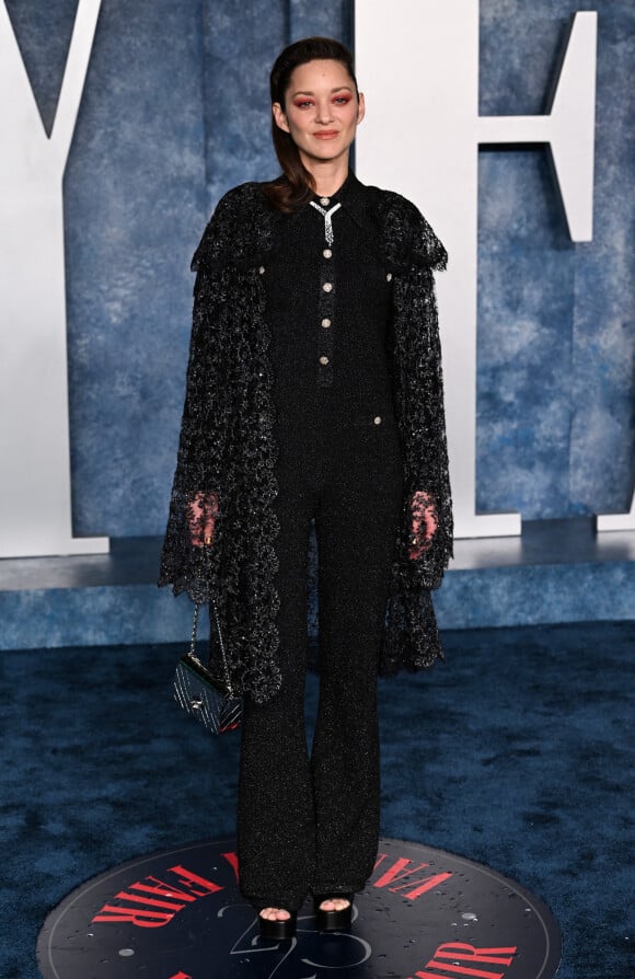 Marion Cotillard sur le tapis rouge de la soirée Vanity Fair post-Oscars le 12 mars 2023. @ ABACA