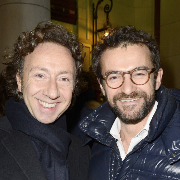 Mais avant cela, il a été en couple avec Cyril Vergniol pendant près de dix ans !
Stephane Bern et Cyril Vergniol - Générale de la pièce "La porte à côté" au Théâtre Édouard VII à Paris, le 10 fevrier 2014.