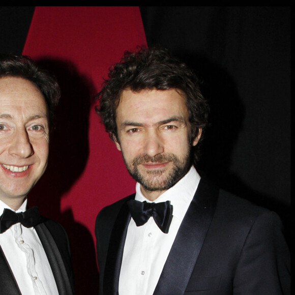 STEPHANE BERN ET "L'ARCHITECTE" CYRIL VERGNIOL - SOIREE DE GALA DE LA 29EME NUIT DES NEIGES A CRANS-MONTANA EN SUISSE LE 4 FEVRIER 2012.