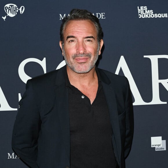 Un cadre de vie idéal sur lequel il a décidé de s'exprimer pour le magazine "Version Femina".
Jean Dujardin - Avant-première du film "Mascarade" au cinéma Pathé Wepler à Paris. © Coadic Guirec / Bestimage