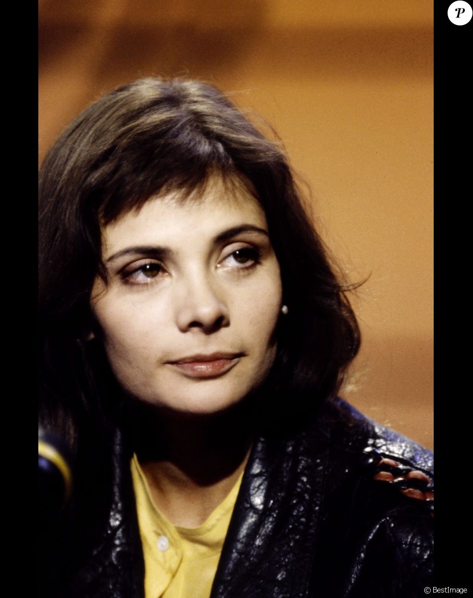 Archives - Marie Trintignant sur le plateau de l'émission TV "Ciel mon mardi!"
