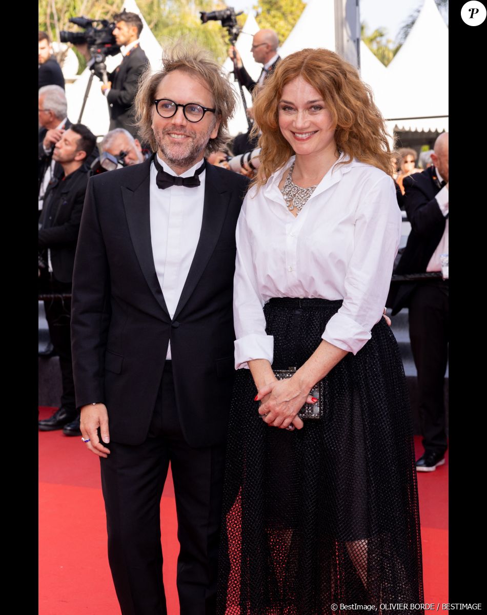 Florian Zeller et sa femme Marine Delterme - Montée des marches du film " Triangle of Sadness (Sans filtre) " lors du 75ème Festival International du Film de Cannes. Le 21 mai 2022 © Olivier Borde / Bestimage