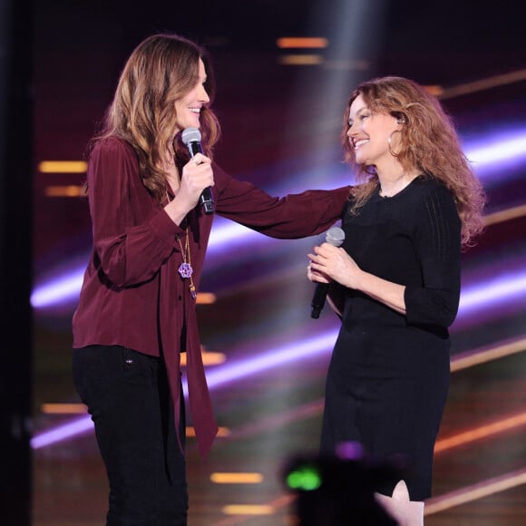Exclusif - Carla Bruni Sarkozy et Marine Delterme - Enregistrement de l'émission "Duos Mystères" à la Seine Musicale à Paris, qui sera diffusée le 26 février sur TF1. Le 1er février 2021  © Gaffiot-Moreau / Bestimage 