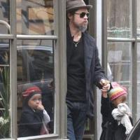 Pendant qu'Angelina travaille dur, Brad Pitt fait... papa poule à Paris avec Shiloh et Zahara !