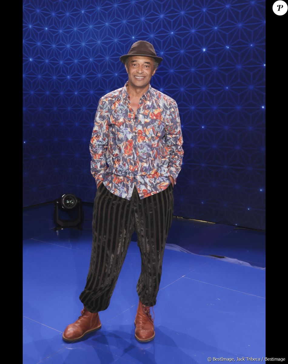 Il y a quelques jours, le chanteur avait révélé son hospitalisation.
Exclusif - Yannick Noah - Backstage - Enregistrement de l'émission "La boîte à secrets 13", présentée par F.Bollaert, et diffusée le 21 octobre sur France 3. Pour cette nouvelle émission de "La boîte à secrets", F.Bollaert accueille Y. Noah, A. Bent et G. Montagné pour une soirée toujours plus festive et émouvante. Chaque invité a le plaisir de découvrir des surprises réalisées sur mesure avec la complicité de ses proches ! Alors, préparez-vous à découvrir des archives personnelles de nos invités, chanter les plus grands tubes d'hier et d'aujourd'hui, tenter de retrouver l'identité d'un invité mystère et des images exclusives tournées avec l'entourage des invités ! Joies, émotions, fous rires, tubes, retrouvailles et révélations seront au menu de votre soirée. © Jack Tribeca / Bestimage No Web No Blog pour Belgique et Suisse