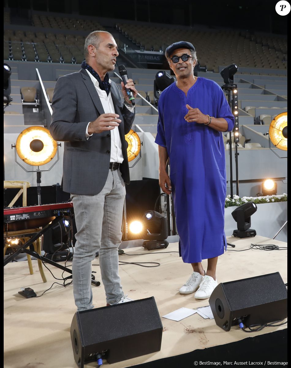Cédric Pioline, Yannick Noah - Soirée de gala "Coeur Central" au profit de Terre d'Impact fonds de dotation de la FFT et de l'association Fête le Mur sur le Court Central Philippe Chatrier à Roland Garros, Paris le 5 juillet 2022. © Marc Ausset-Lacroix/Bestimage