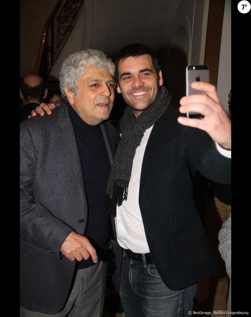Exclusif - Enrico Macias et Matthieu Lartot - Soirée de lancement du livre "Tweets Post mortem" de Jeff Domenech et départ en retraite de France Télévisions de Daniel Lauclair à Paris, France, le 23 janvier 2017 au siège de Pernod Ricard. © Baldini-Guignebourg/Bestimage
