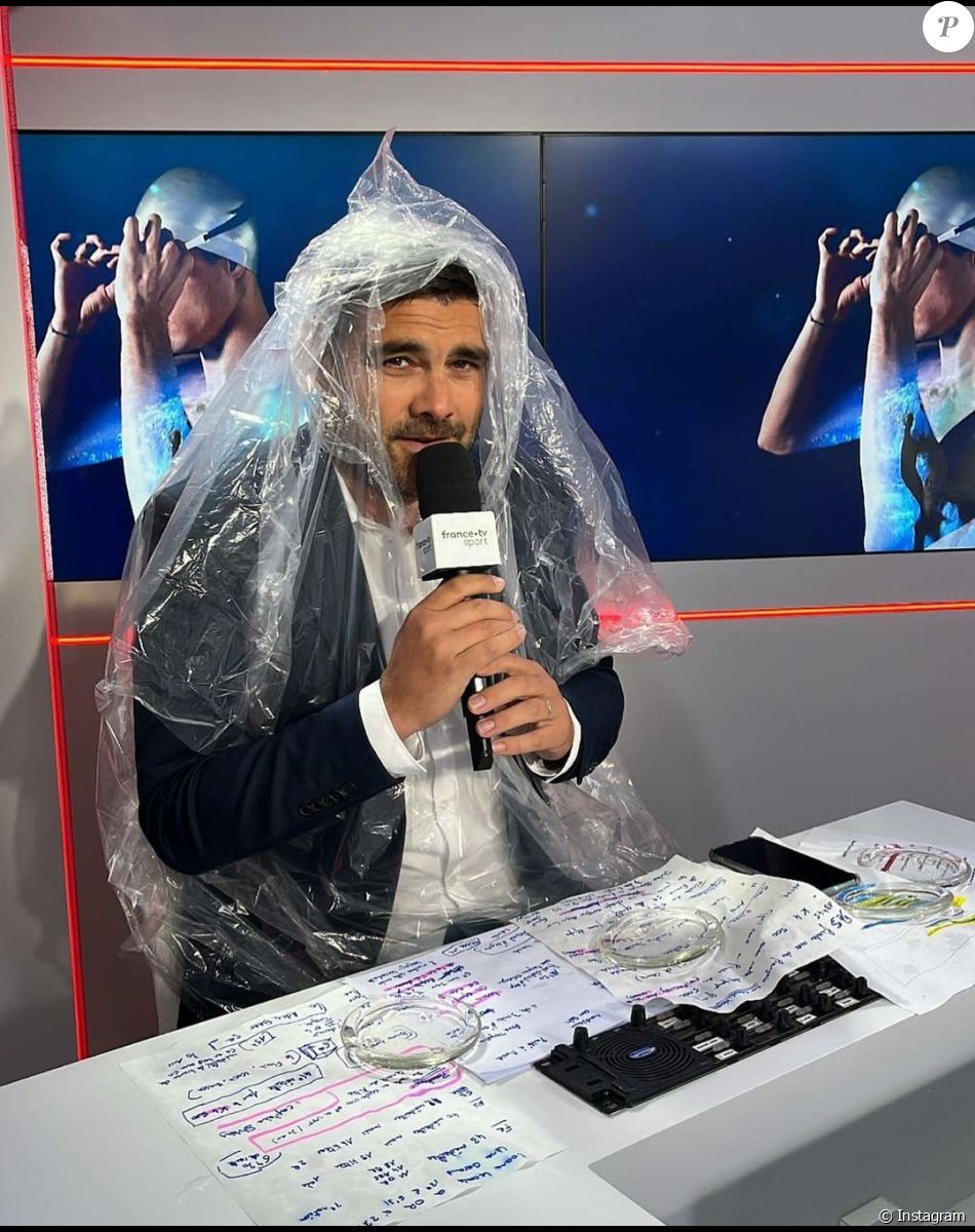 Il est aussi aux commandes de l'émission Stade 2 depuis 2017.