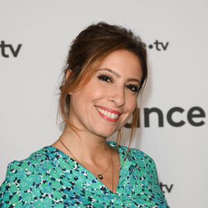 Léa Salamé au photocall pour la conférence de presse de rentrée de France TV à la Grande Halle de la Villette à Paris, France, le 6 juillet 2022. © Coadic Guirec/Bestimage 