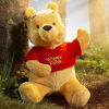 Cette peluche Winnie l'Ourson de Disney Store sera à votre enfant pour moins de 29 €