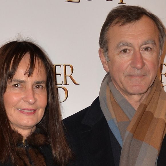 Ils ont eu ensemble trois enfants : Camille (1984), attachée de presse ; Romain (1986), premier assistant chef opérateur ; Pauline (1992), écrivain.
Christophe Malavoy et sa femme Isabelle - Avant-première du film "Le dernier Loup" à l'UGC Normandie sur les Champs-Elysées à Paris, le 16 février 2015.