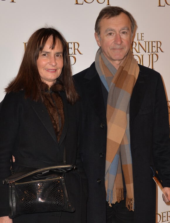 Christophe Malavoy et sa femme Isabelle - Avant-première du film "Le dernier Loup" à l'UGC Normandie sur les Champs-Elysées à Paris, le 16 février 2015.