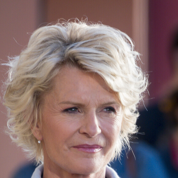 Ils ont été ensemble de mars 2012 à septembre 2013.
Sophie Davant sur le tournage de l'émission "Affaire conclue" aux Puces du Canal à Villeurbanne. Le 11 septembre 2022 © Sandrine Thesillat / Panoramic / Bestimage