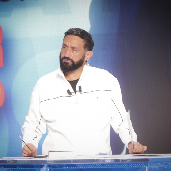Exclusif - Cyril Hanouna sur le plateau de l'émission Touche pas à mon poste (TPMP) présentée par C.Hanouna et diffusée en direct sur C8 le 20 mars 2023. © Jack Tribeca / Bestimage 