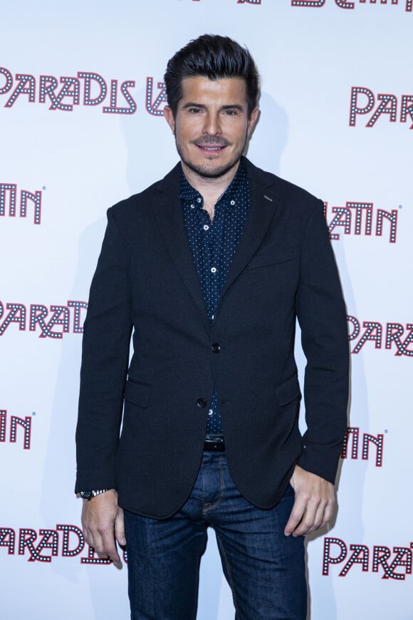 "Apparemment, je ne rentre pas dans leur ligne éditoriale. Mon attaché de presse ici présent pourra vous le dire".
Vincent Niclo - Photocall de la générale "L'Oiseau Paradis" au Paradis Latin à Paris le 6 juin 2019. © Olivier Borde/Bestimage