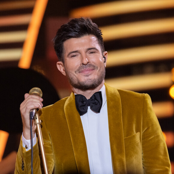 Il s'agit de Vincent Niclo.
Exclusif - Vincent Niclo - Enregistrement d'une émission de fin d'année à Chantilly. © Tiziano da Silva-Cyril Moreau / Bestimage