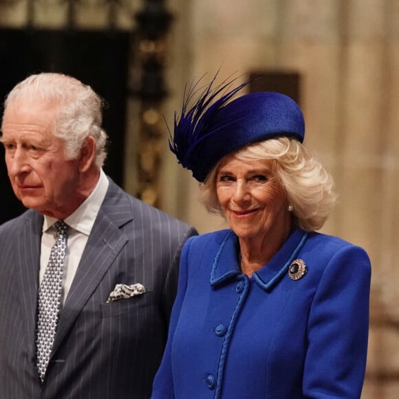 De quoi décevoir le Souverain au plus haut point. Si ces retrouvailles avec Emmanuel Macron le mettaient en joie, ce n'est apparemment pas ce qu'il attendait le plus
Le roi Charles III d'Angleterre et Camilla Parker Bowles, reine consort d'Angleterre - Service annuel du jour du Commonwealth à l'abbaye de Westminster à Londres, Royaume Uni, le 13 mars 2023. 