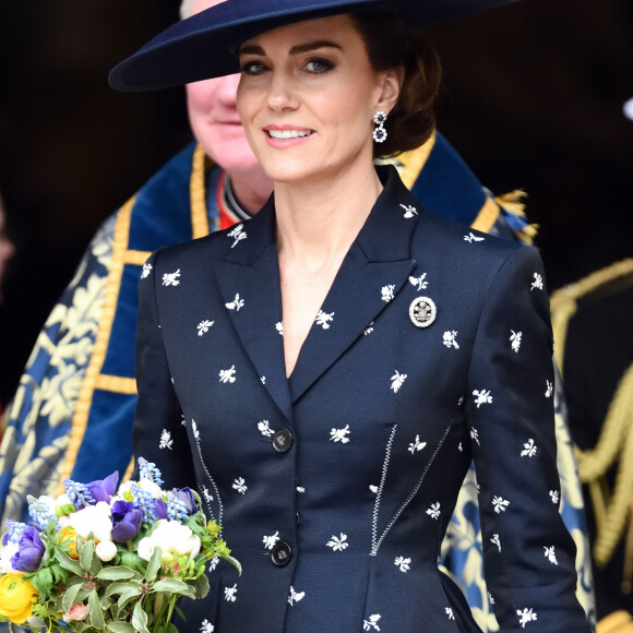 A chaque occasion, une tenue bien spécifique, Kate Middleton accorde ses vêtements avec ses impératifs.
Catherine (Kate) Middleton, princesse de Galles - Sortie du service annuel du jour du Commonwealth à l'abbaye de Westminster à Londres, le 13 mars 2023.